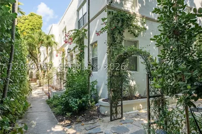 726 Meridian Ave #2 1