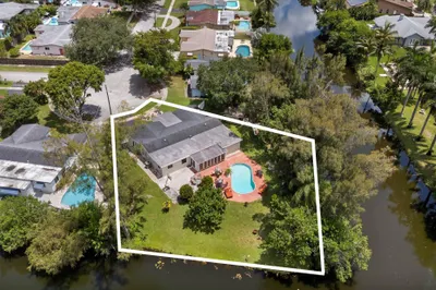 8951 SW 51st Place 1
