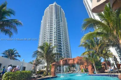 18001 Collins Ave #1415 1