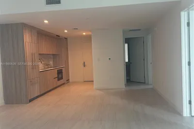 77 SE 5th st #2506 1