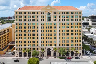2525 Ponce De Leon Blvd #300 1