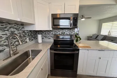 277 Chatham N 1