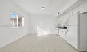 405 E 7th St #203 Photo