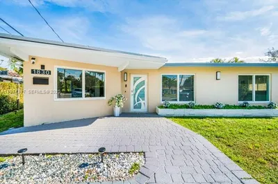 1830 NW 32nd St 1