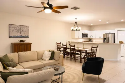 13428 Georgian Court 1
