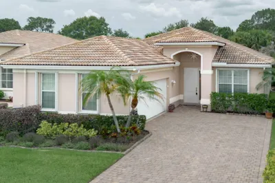 4376 NW Oakbrook Circle 1