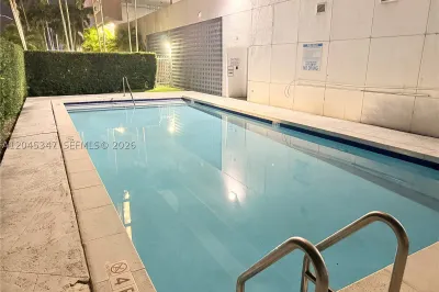 36 NW 6th Ave #601 1