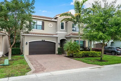 13799 Moss Agate Avenue 1