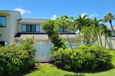 2400 S Ocean Drive #1115 1