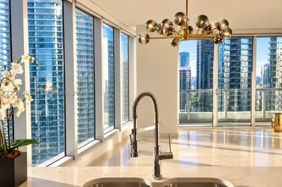 475 Brickell Ave #2915 1