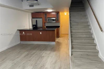 1712 SW 2nd Ave #508 1