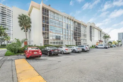 501 Three Islands Blvd #519 1