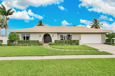 5660 Golfway Drive 1