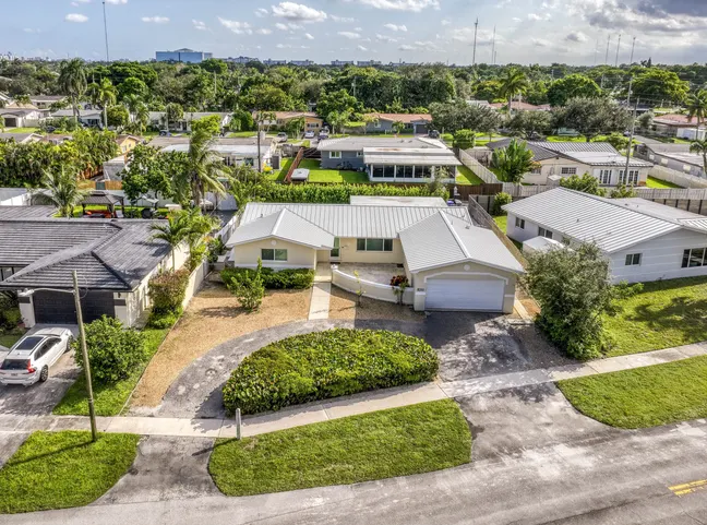 Just Listed | 1025 Yale Drive