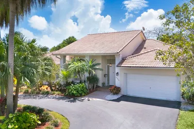 8350 SW 138th Ter 1