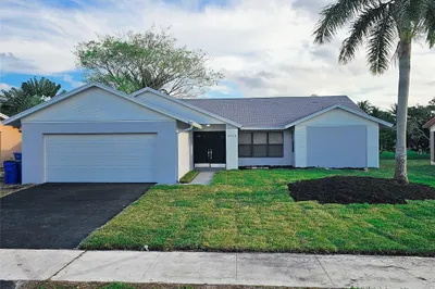 4950 SW 11th Circle 1