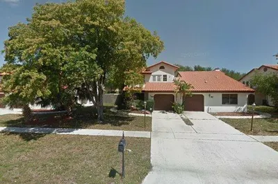 441 NE 38th Street 1