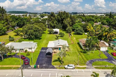 4230 SW 54th Ave 1