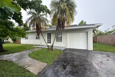 8220 SW 6th St 1
