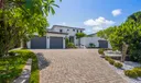 22 Ocean Drive Photo