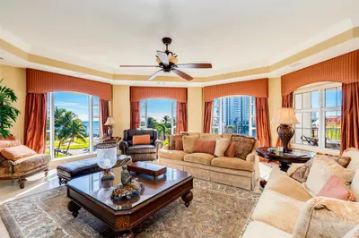 1 N Ocean Boulevard #404 1