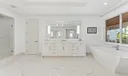7212 NE 8th Drive Photo