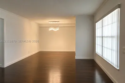 180 NE 12th Ave #16E 1