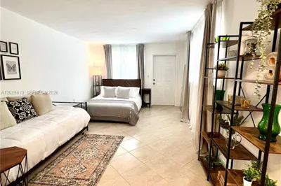 919 Michigan Ave #1 1