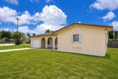 850 NW 79th Ave 1