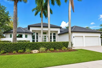 2523 Montclaire Cir 1