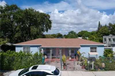 3308 NW 3rd Ave 1