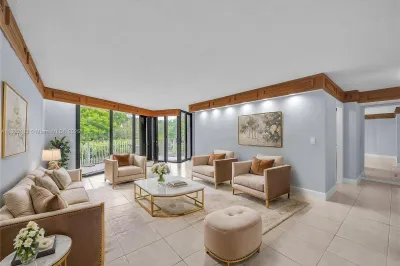 4000 Towerside Ter #407