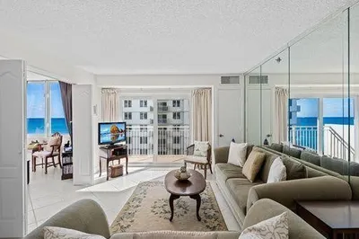 3221 S Ocean Boulevard #405 1