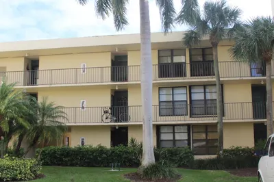 7 Royal Palm Way #303 1