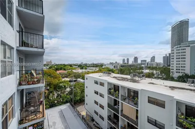 899 West Ave #7E 1