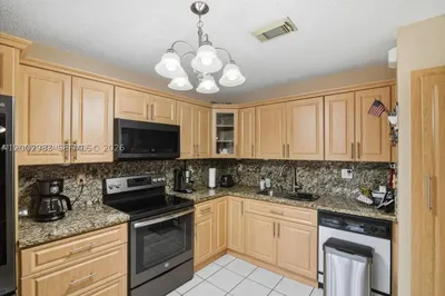 13741 SW 160th Ter 0 1