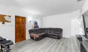 116 E 59 Photo