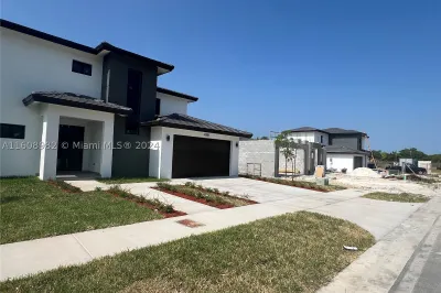 10938 SW 180th Ter 1