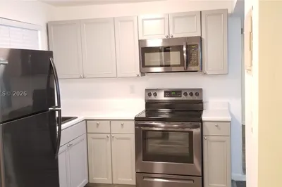 8130 Sunrise Lakes Blvd #206 1