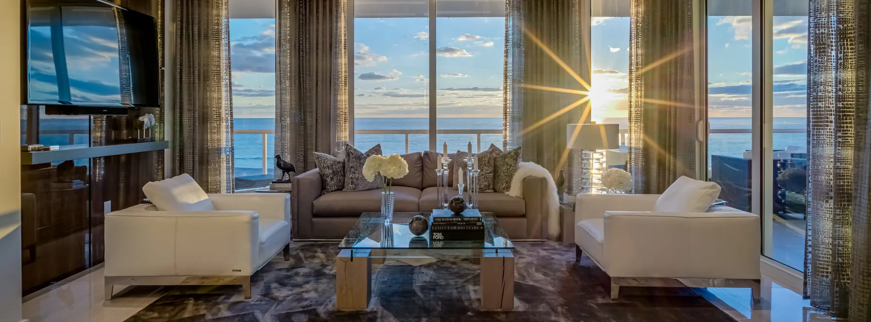 SENSATIONAL, SLEEK, & SEXY ON SINGER ISLAND!