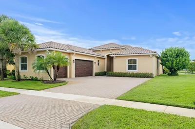 2117 Belcara Court 1