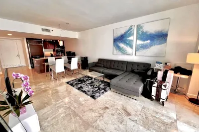 475 Brickell Ave #3512 1