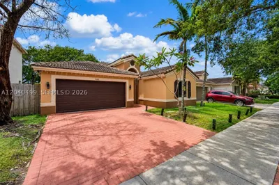 522 NE 20th Ave 1