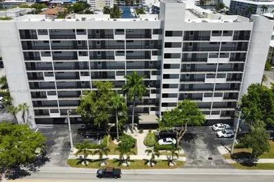 4800 Bayview Dr #601 1