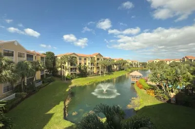 700 Uno Lago Drive #305 1