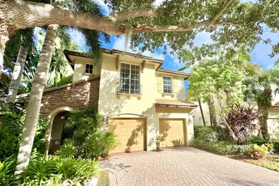 866 Taft Court 1