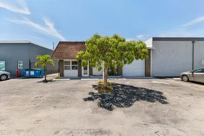 30 SW 5th Court 1