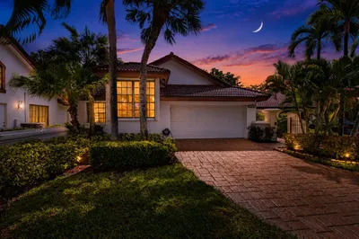21700 Club Villa Terrace 1