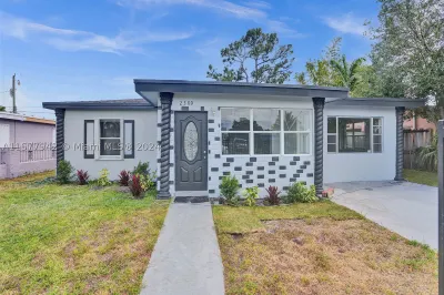 2380 NW 155th St 1