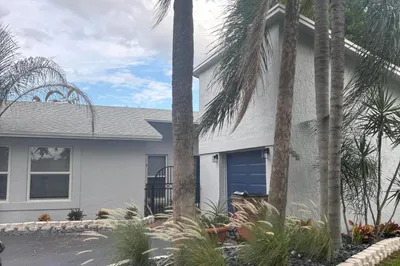 288 NW 39th Way 1